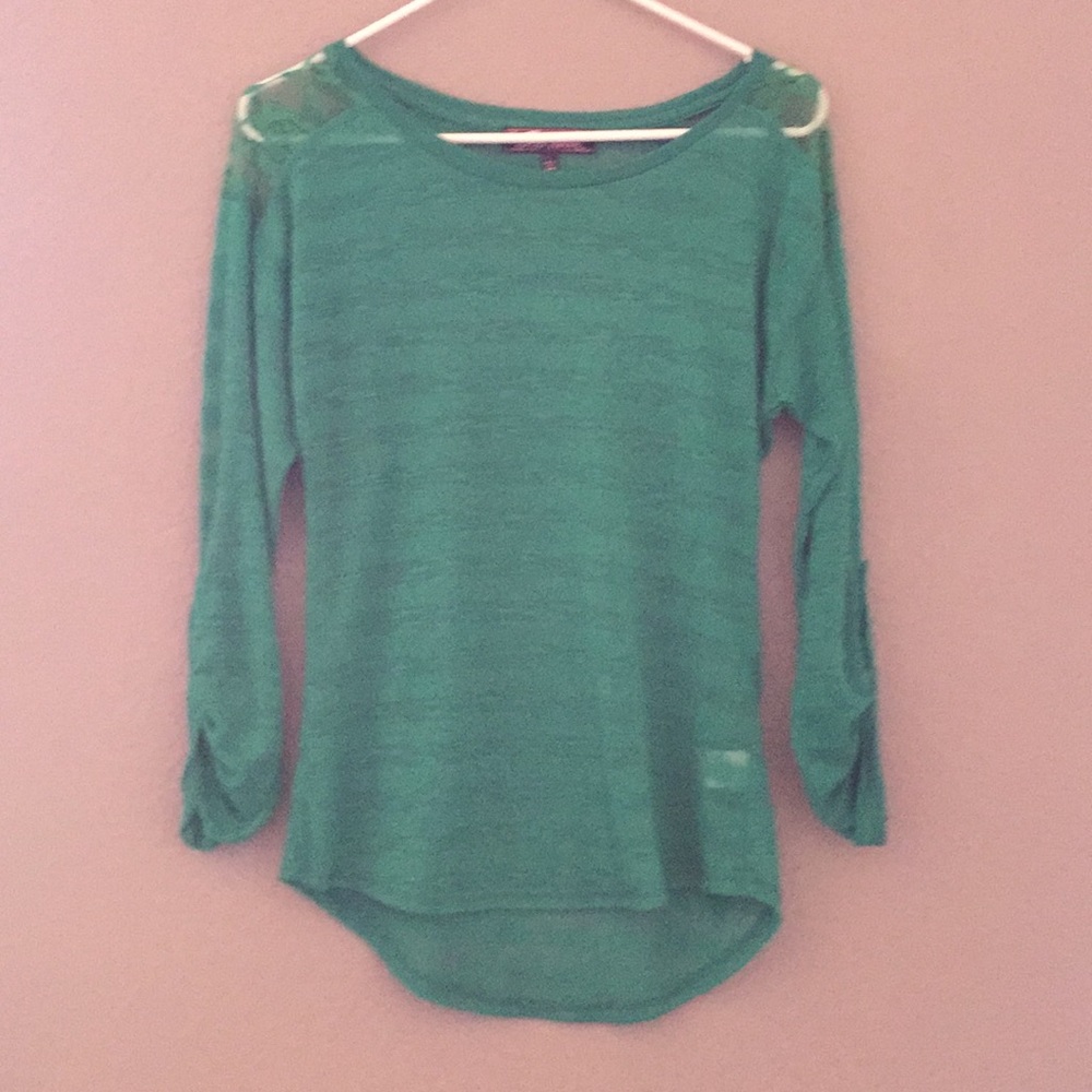 Green long sleeve blouse